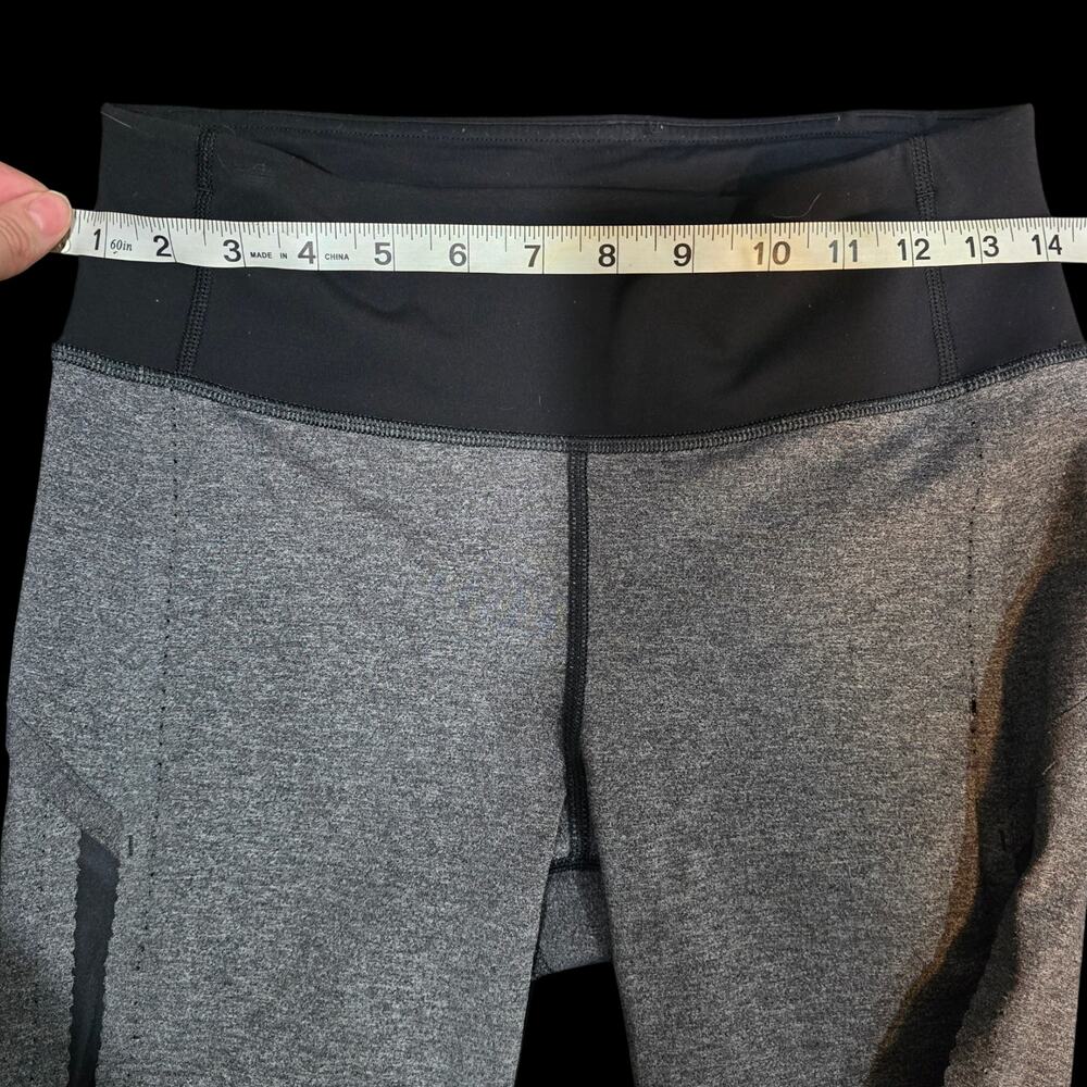 Lululemon Athletica Smooth Stride Crop Leggings Womens Size 6 - Picture 2 of 5